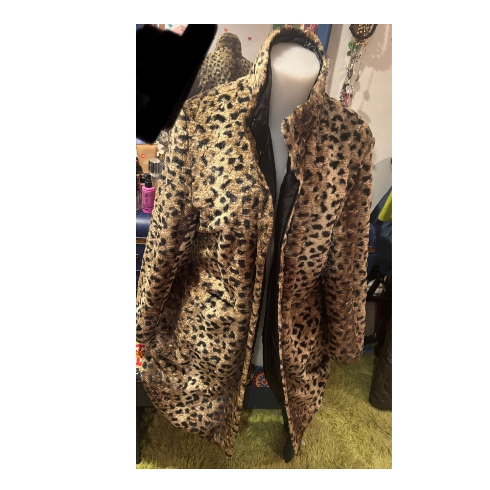 Women's Vintage Reversible Black/Leopard Coat